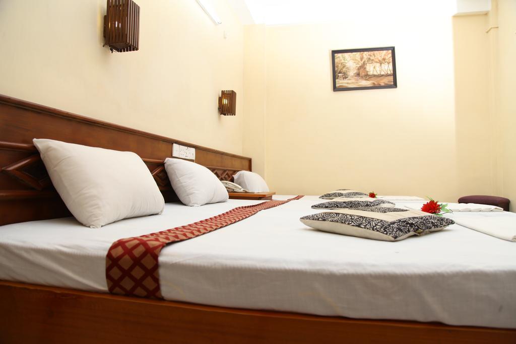 Brighten Hotel Colombo Exterior foto